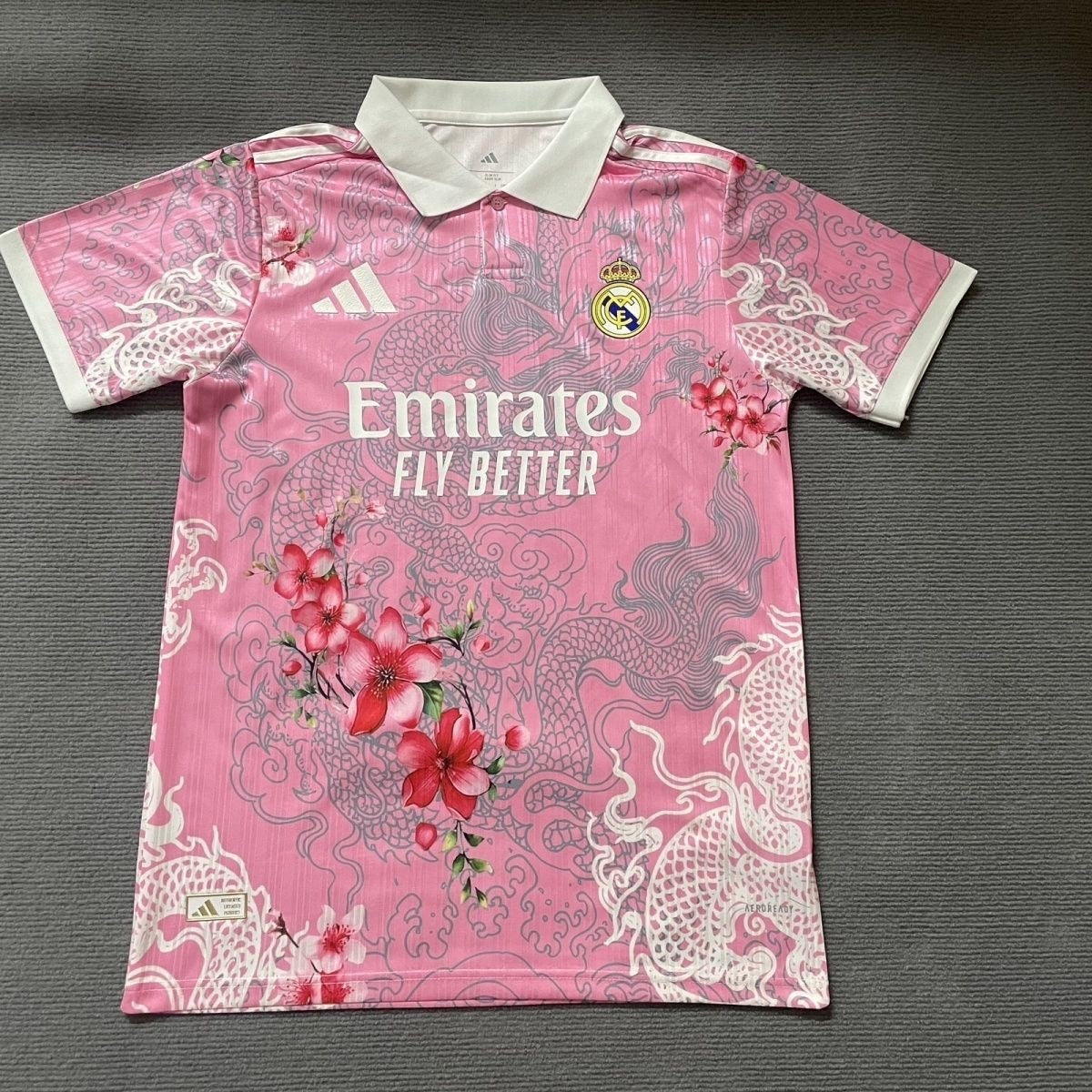 Maillot Real Madrid Édition Spéciale Dragon & Fleur — Rose
