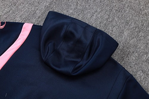 Ensemble à capuche Barcelone 2026