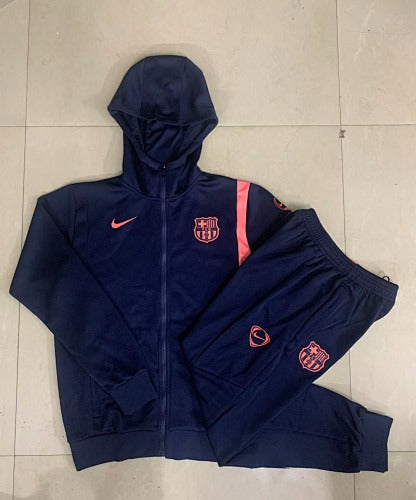 Ensemble à capuche Barcelone 2026